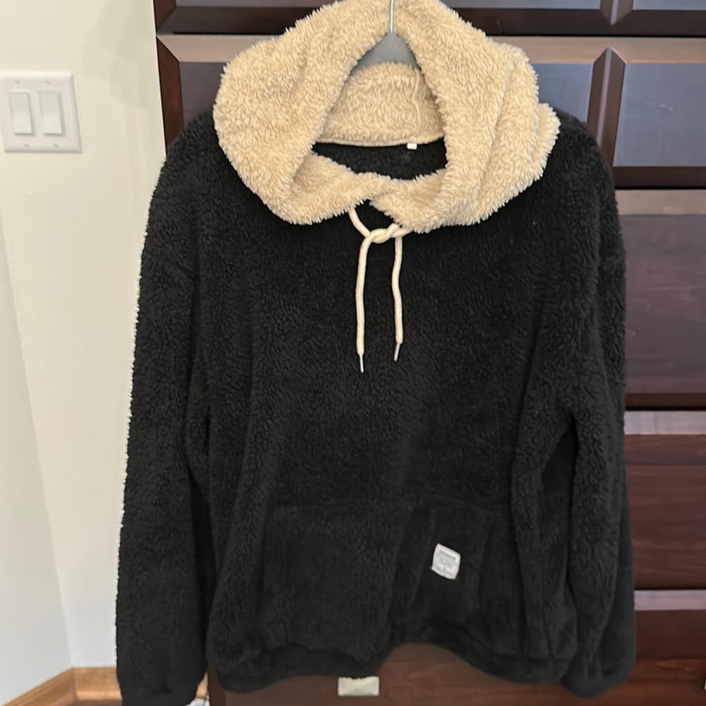 Design fleece hoodie
